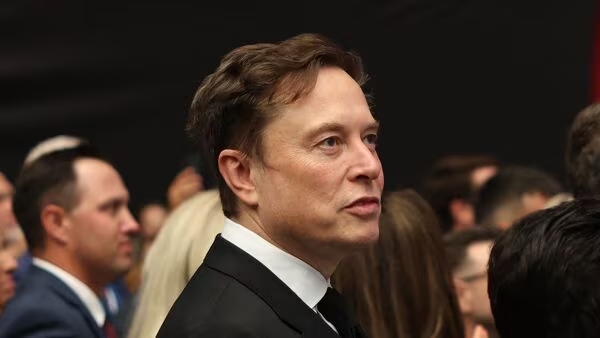 Tesla enfrenta pressão contra pacote de US$ 1 trilhão de Musk