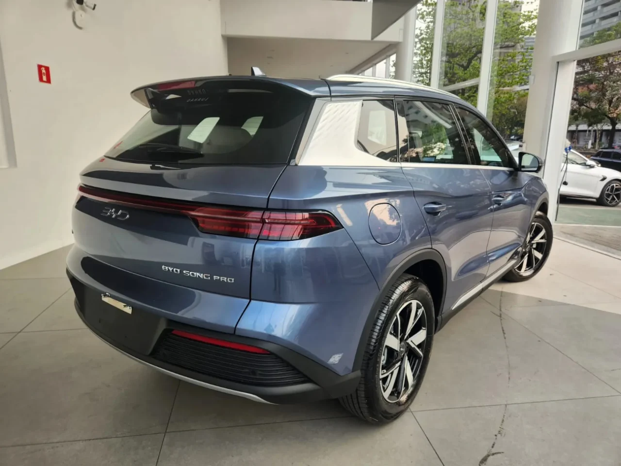 BYD Song Pro é anunciado para PcD em outubro com desconto de até R$ 42 mil