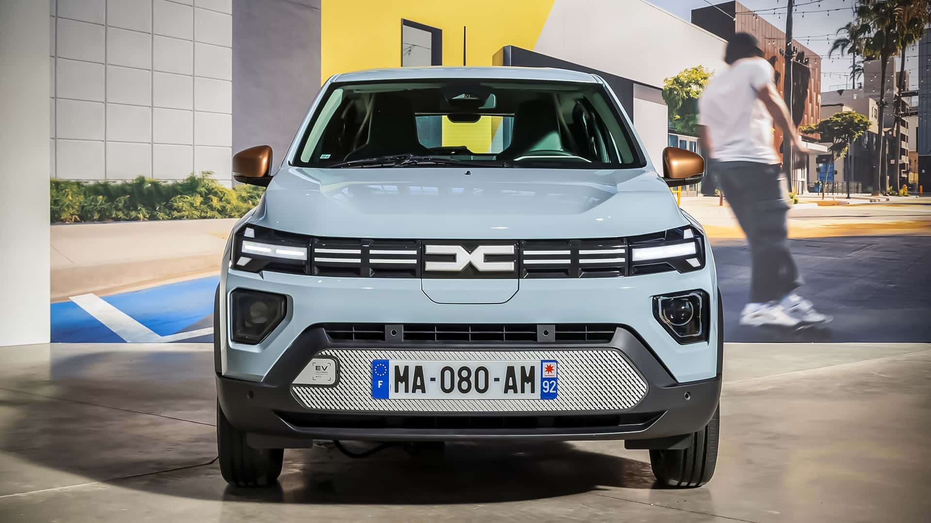 Dacia Spring 2026 revela o que esperar do novo Renault Kwid E-Tech no Brasil