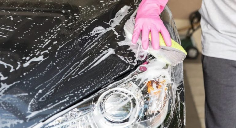Por que lavar o carro com frequência faz toda a diferença