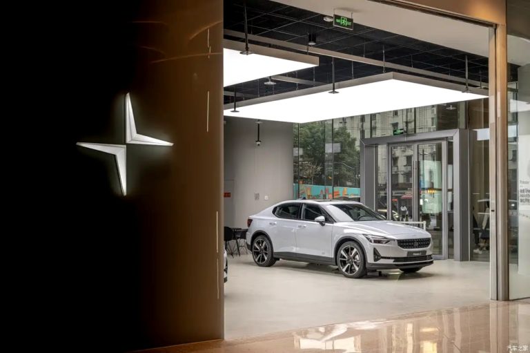 Polestar encerra operações físicas na China e aposta nas vendas online