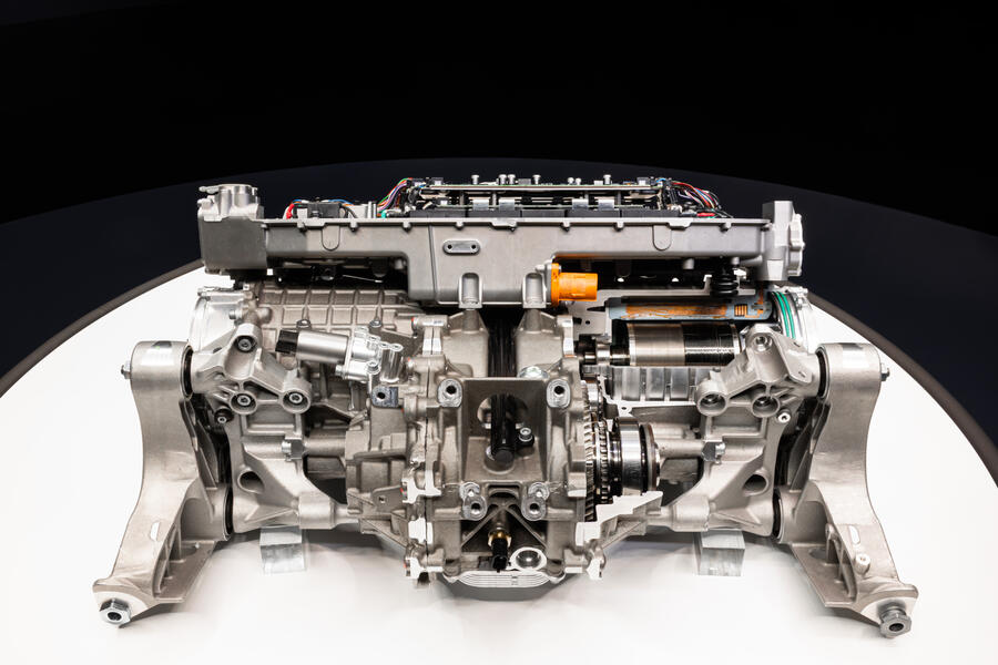 Ferrari revela detalhes da plataforma de seu inédito carro elétrico