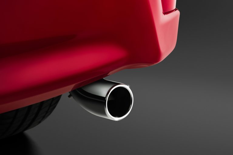 Cuidados com o escapamento: mantenha o carro em bom desempenho
