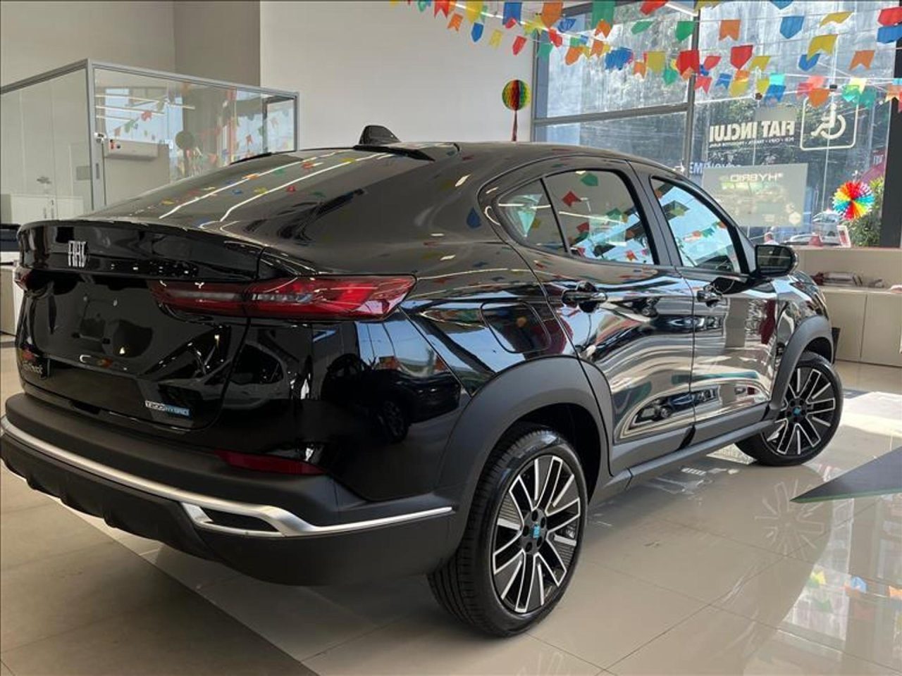 Fiat divulga Fastback Audace Hybrid com desconto de R$ 18.095 para PcD