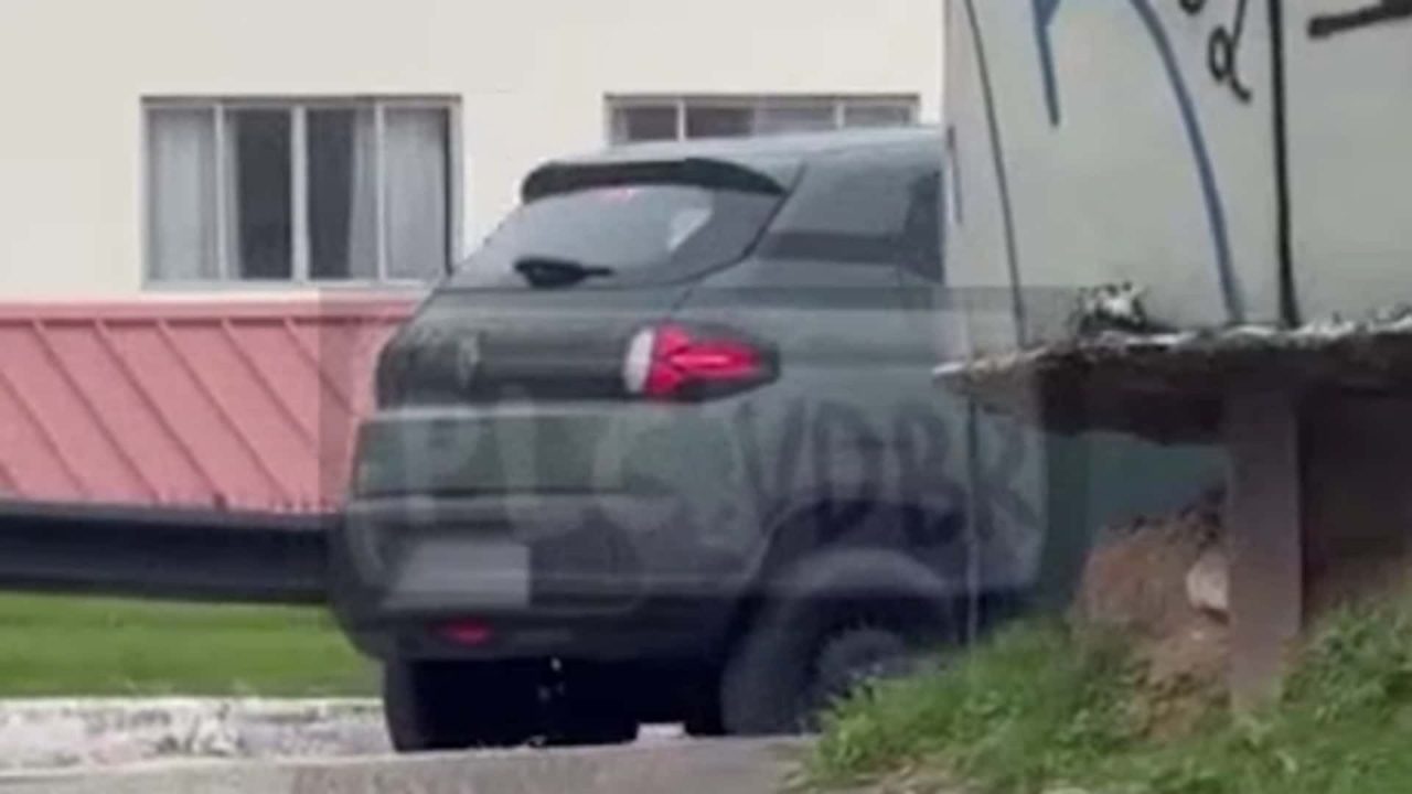 Renault Kwid E-Tech 2026 é flagrado com novo visual para encarar o Dolphin Mini