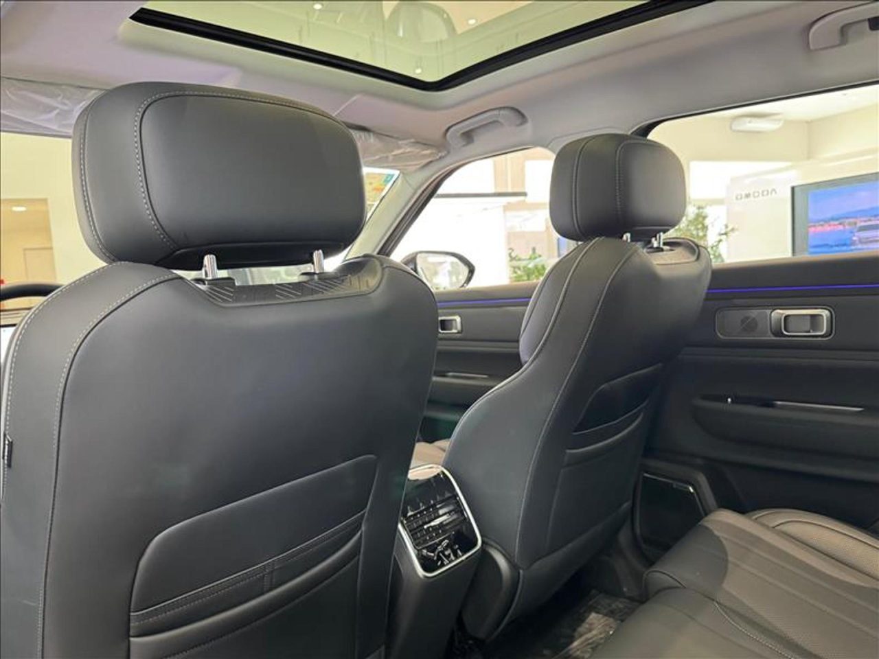 Primeiras impressões: o elegante Jaecoo 7 privilegia conforto, mas decepciona no porta-malas