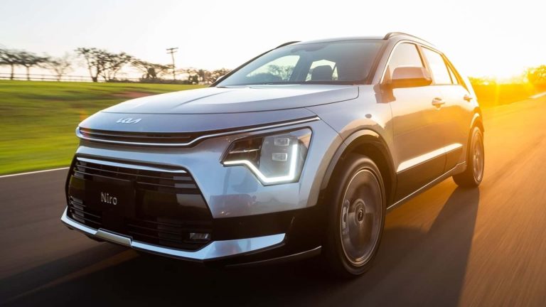 Kia Niro 2026 estreia nas lojas com bônus de R$ 20 mil