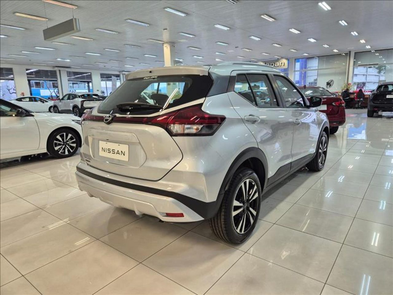 Nissan Kicks Play é vendido em outubro com desconto de R$ 29,2 mil para PcD