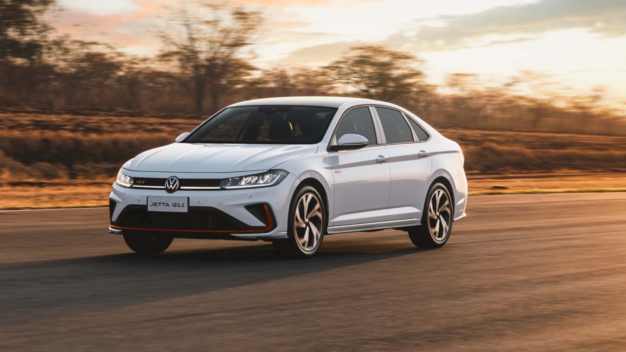 Volkswagen Jetta GLI estreia nas concessionárias em novembro por R$ 269.990