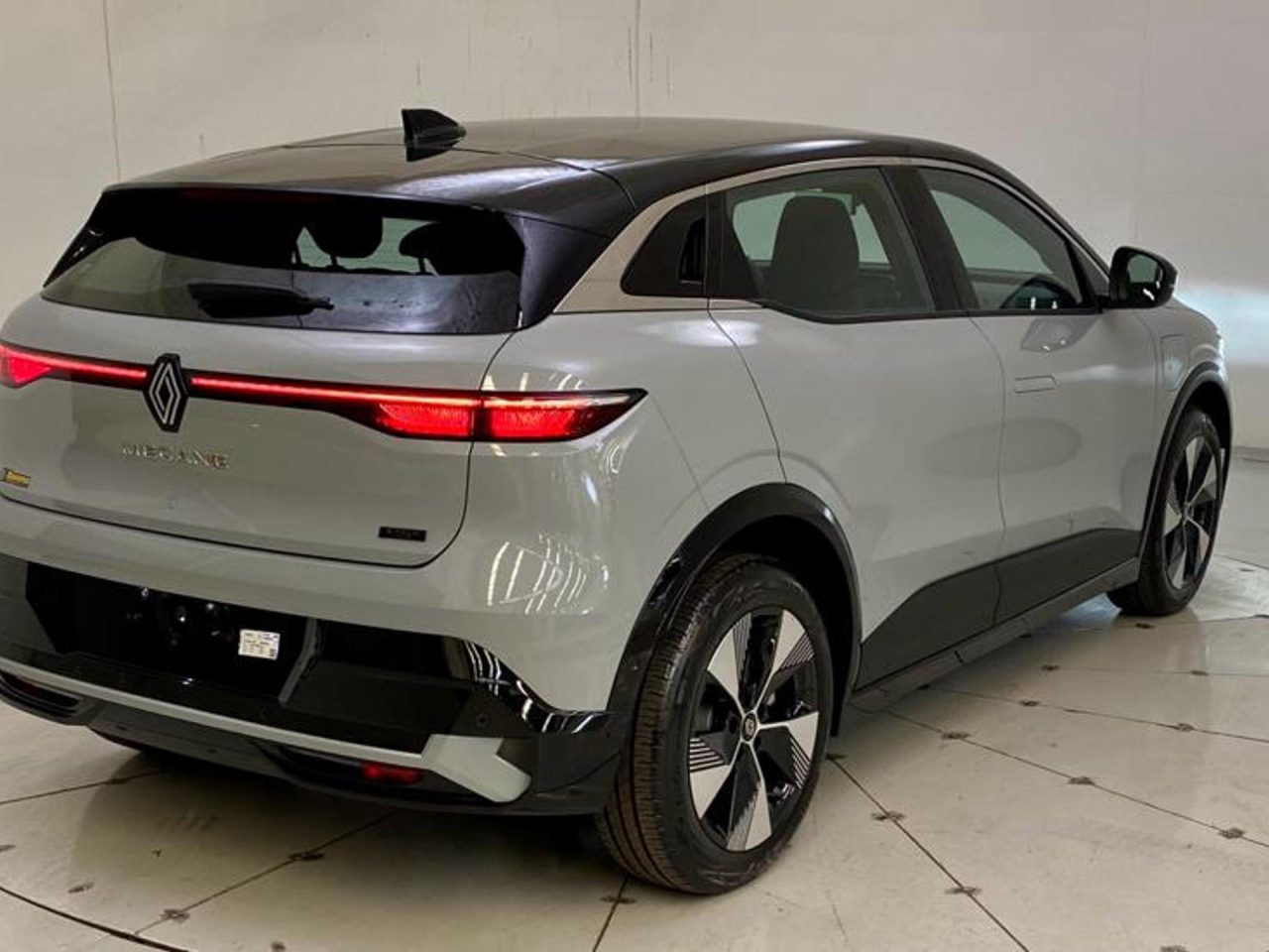 Renault descarta volta do Megane a combustão
