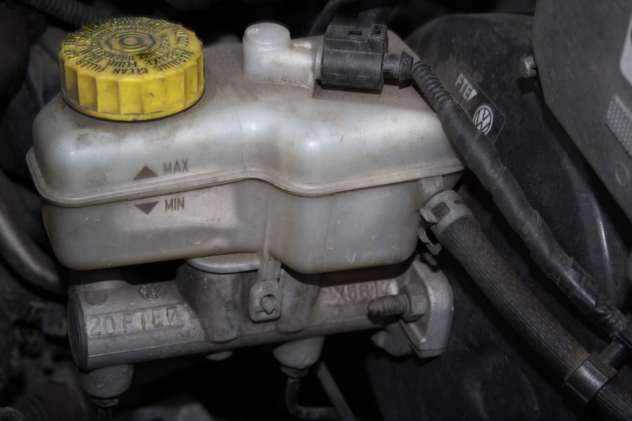 Troca de fluido de freio: o que todo motorista precisa saber