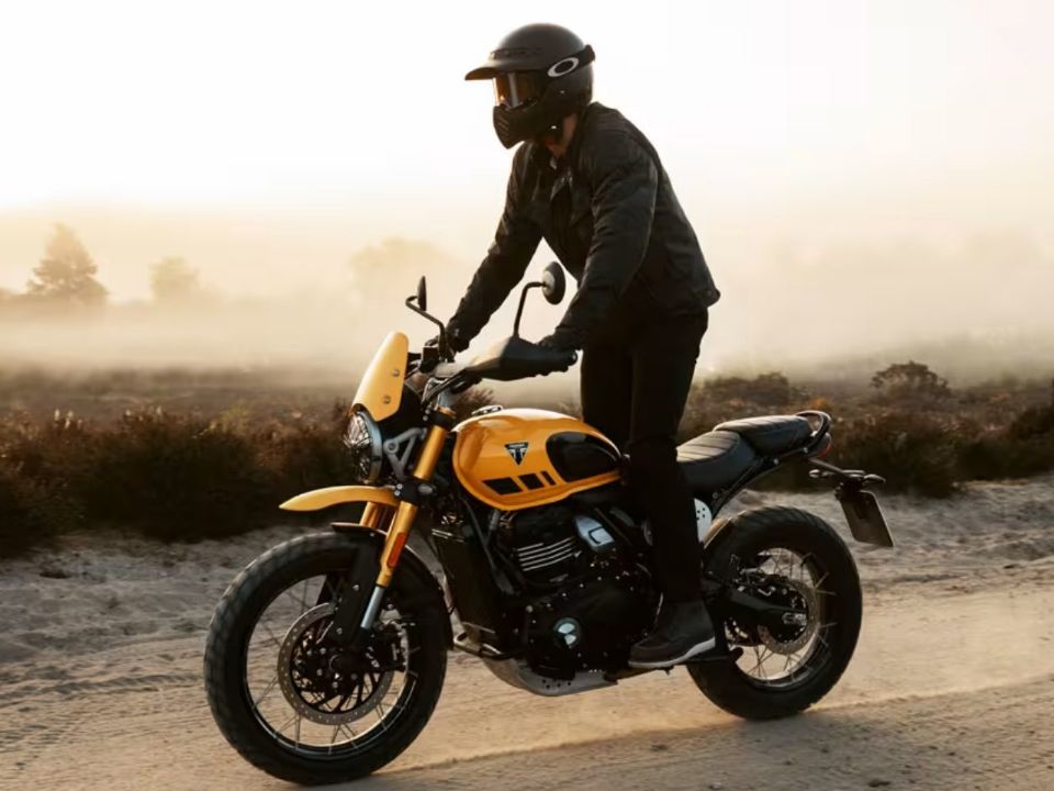 Triumph traz Scrambler 400XC ao Brasil: lançamento já tem data e preço