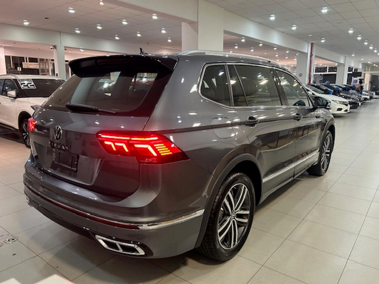 Volkswagen Tiguan entra em queima de estoque com R$ 51 mil de desconto