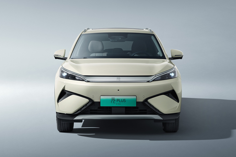 Novo BYD Yuan Plus ganha bateria maior e autonomia de até 650 km na China