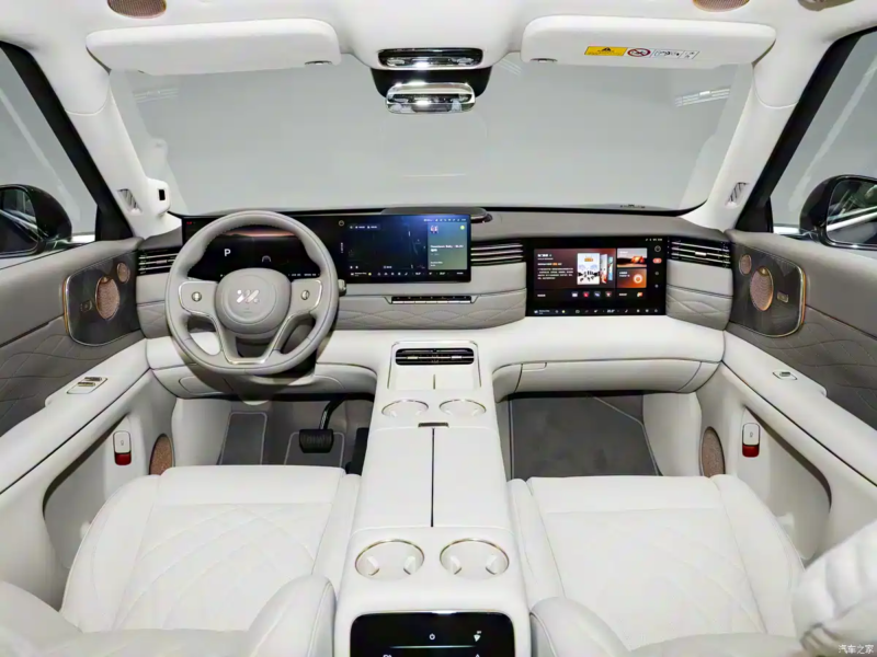 Novo SUV LS9 da IM Motors surpreende com chuveiro integrado