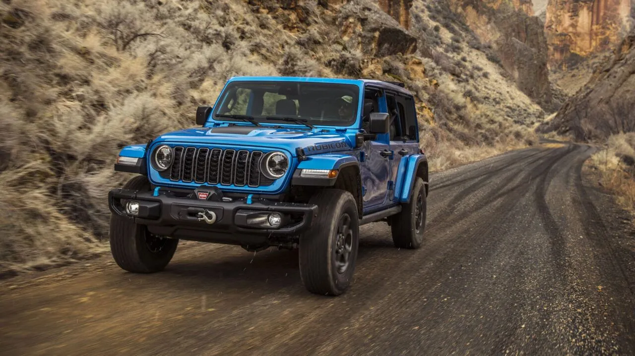 Jeep convoca recall de 375 mil SUVs por risco de incêndio