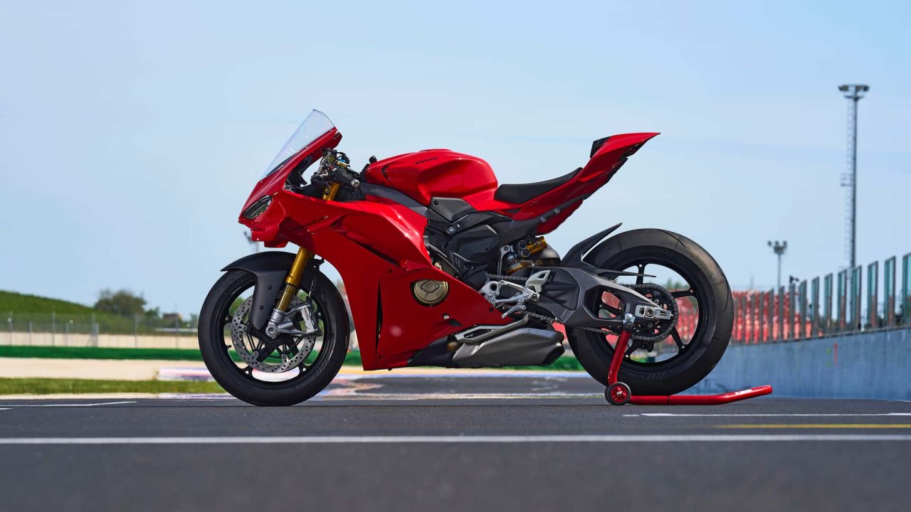 Ducati lança nova Panigale V4 no Brasil por R$ 169.990