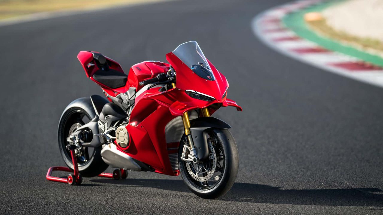 Ducati lança nova Panigale V4 no Brasil por R$ 169.990