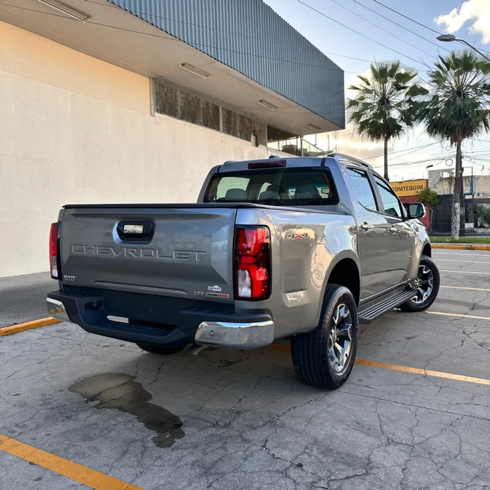 Chevrolet S10 2026 fica até R$ 7 mil mais cara e se aproxima dos R$ 350 mil