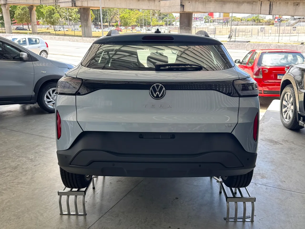 Preço do Volkswagen Tera 2026 é reduzido em até R$ 18.824 para PcD em novembro