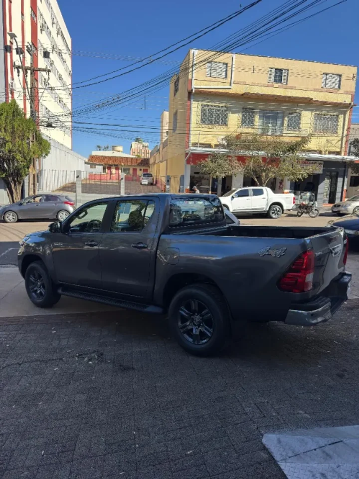 Toyota derruba o preço da Hilux SR em R$ 55 mil para CNPJ em novembro