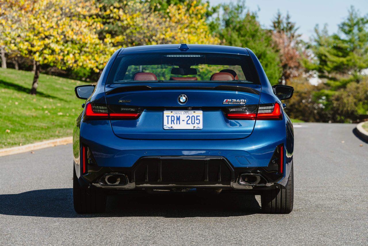 BMW celebra 50 anos da Série 3 com edição especial M340i xDrive 50 Jahre