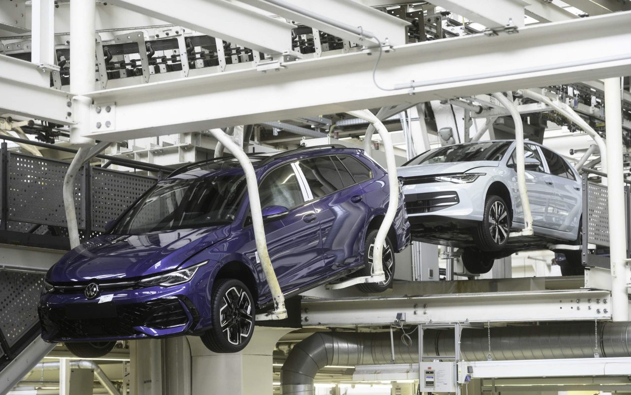 Crise dos chips volta a ameaçar fábricas da Volkswagen e Stellantis