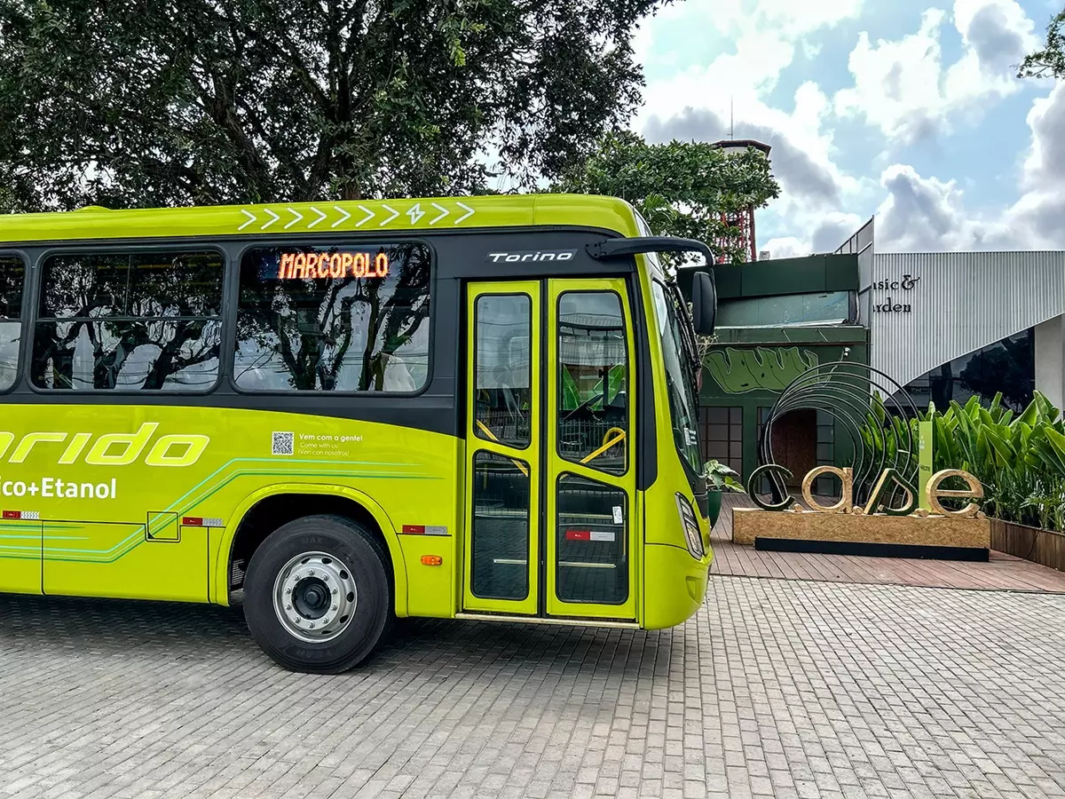 Na COP30, Marcopolo estreia ônibus híbrido movido a etanol e energia elétrica