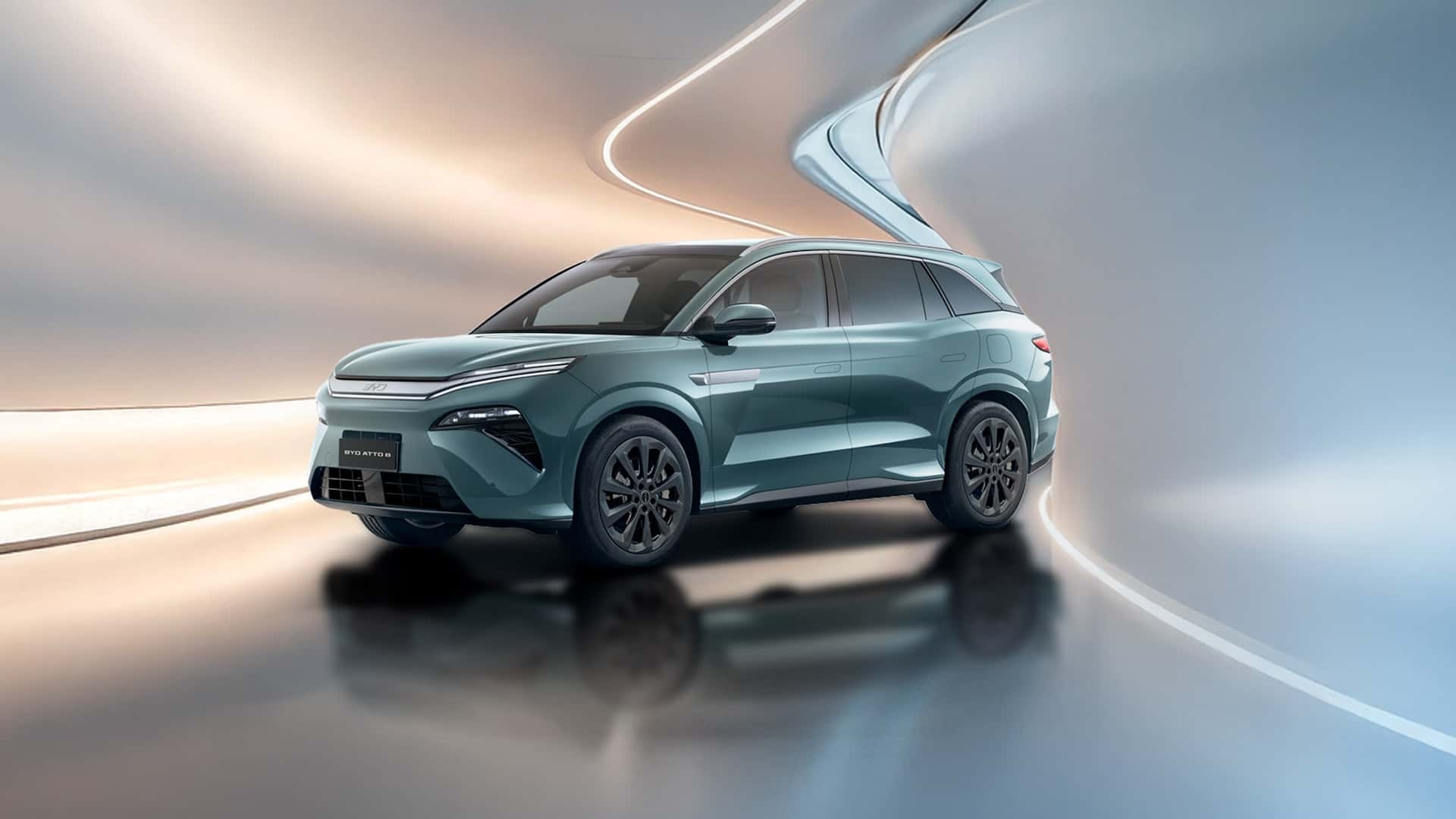 Novo BYD Atto 8 chega ao Brasil com 7 lugares e preço de R$ 399.990