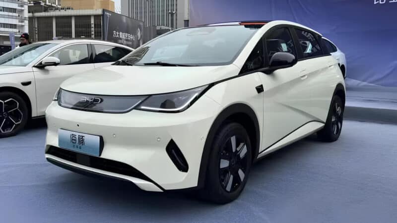 Novo BYD Dolphin estreia em 2026 com visual renovado e produção naciona