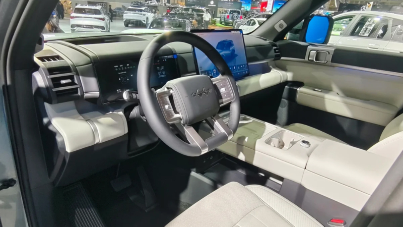 Novo BYD Ti7 híbrido plug-in é revelado na Tailândia e inicia ofensiva mundial