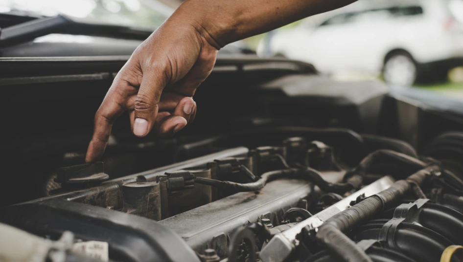 Dar tranco no carro: quando é seguro e como fazer sem riscos