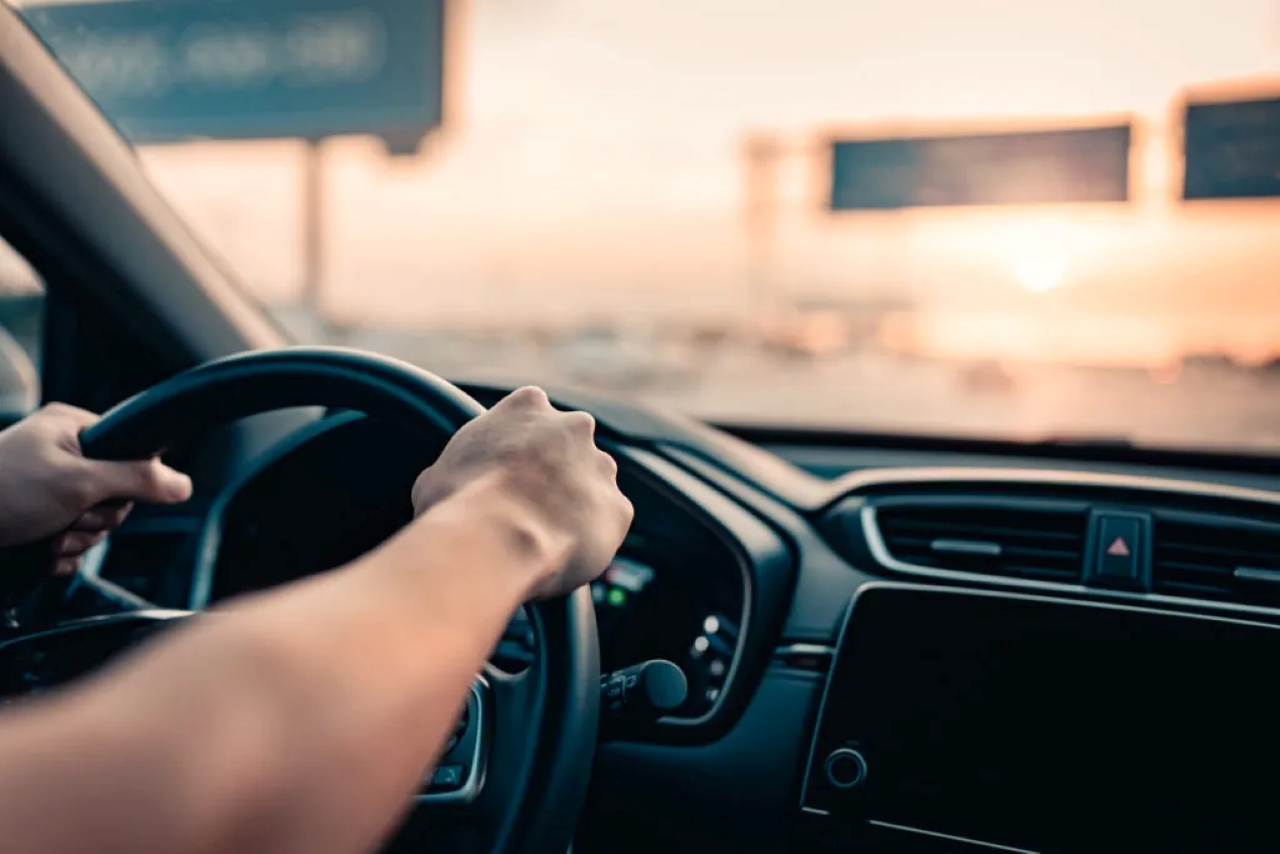 Como funciona a direção assistida? Veja o que realmente muda ao volante