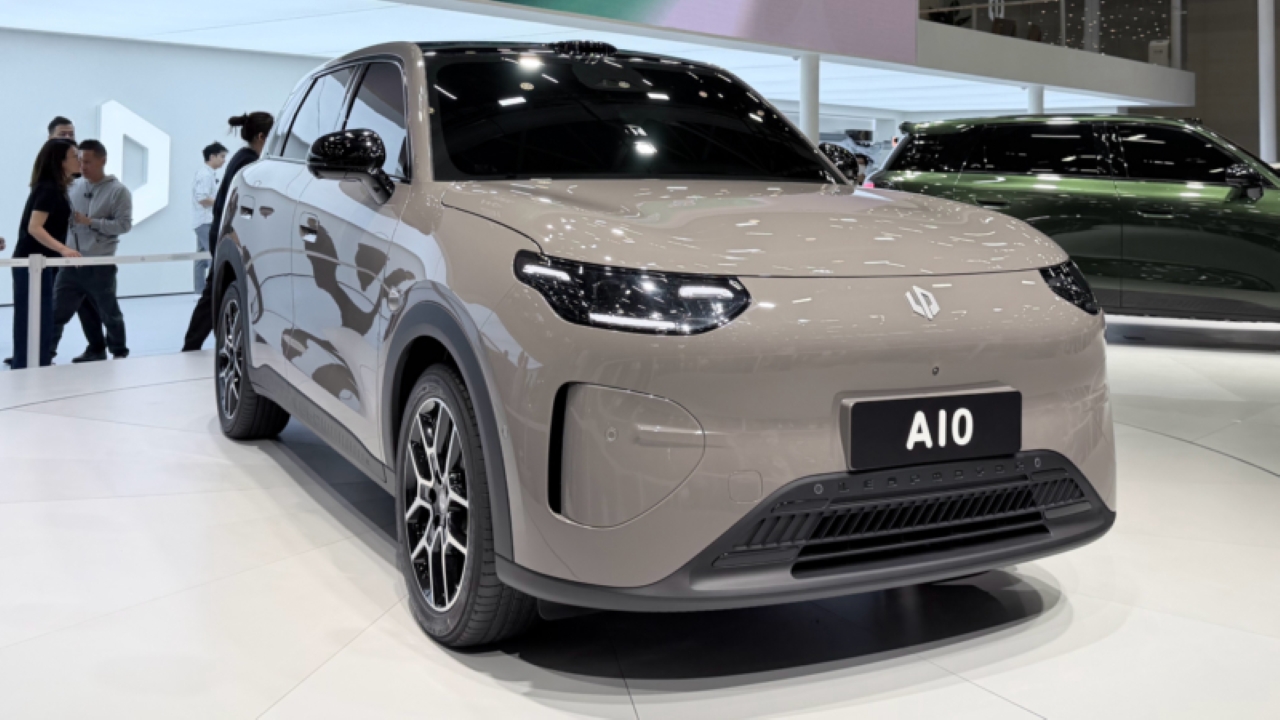 Leapmotor A10: pequeno crossover elétrico abre reservas na China