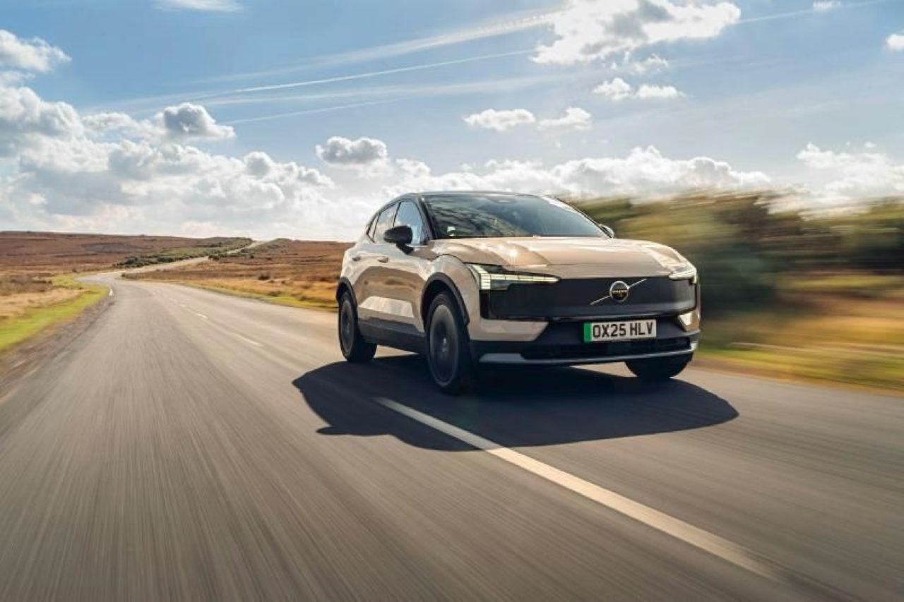Volvo EX30 Cross Country chega ao Brasil com preço de R$ 314.950