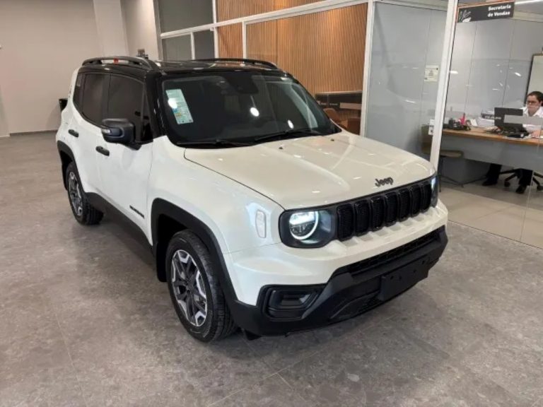 Jeep corta R$ 27.170 do preço do Renegade Altitude 2026 para PcD em novembro