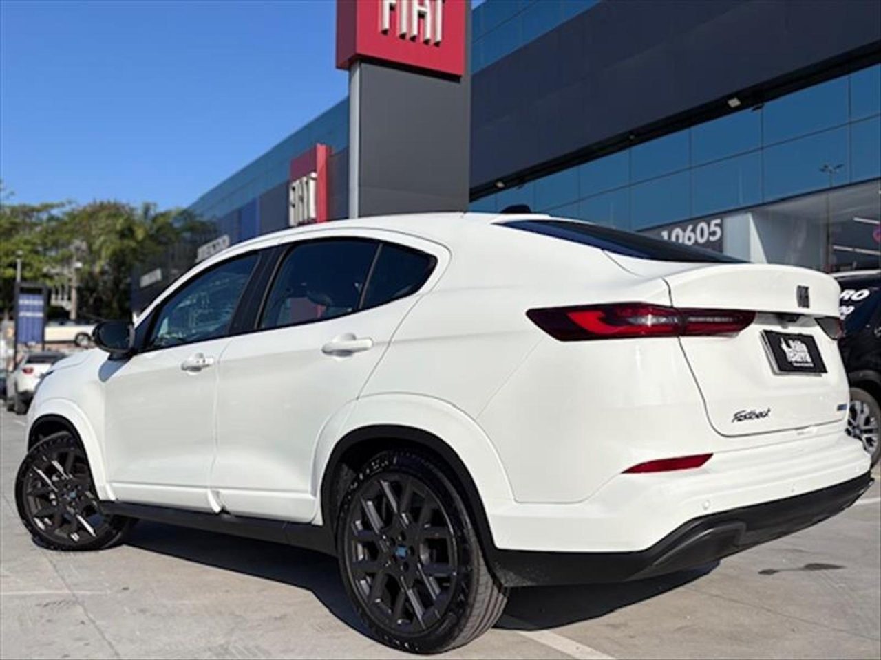 Fiat Fastback Impetus Hybrid 2026 tem queda de R$ 22.484 para PcD em novembro