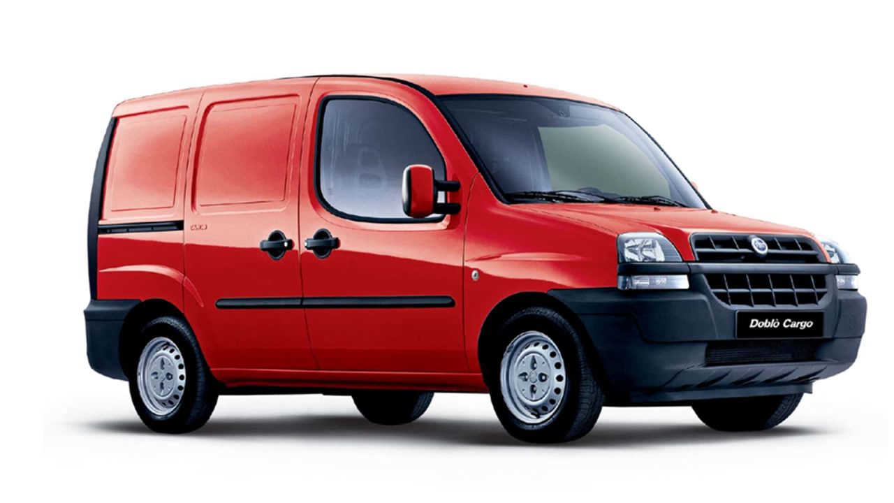 Fiat Doblò celebra 25 anos de história e sucesso inesperado no Brasil