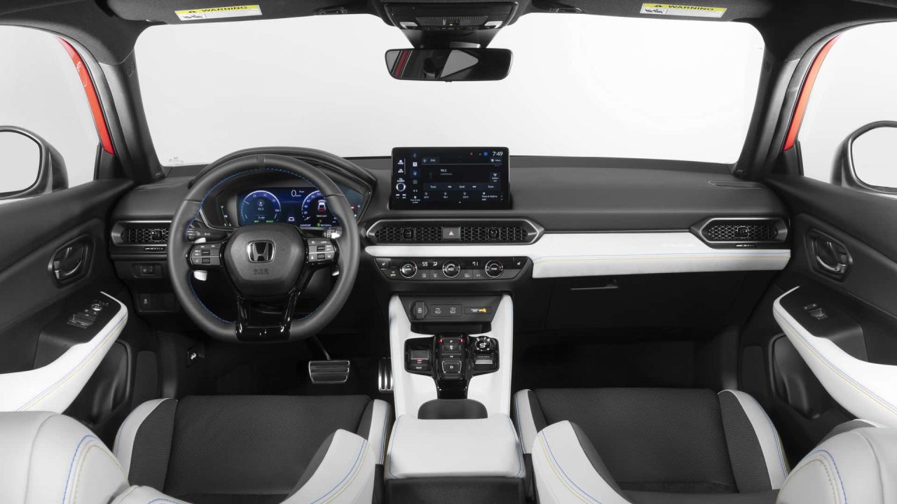 Toyota Yaris Cross chega ao Brasil com versão híbrida flex e preços a partir de R$ 161.390