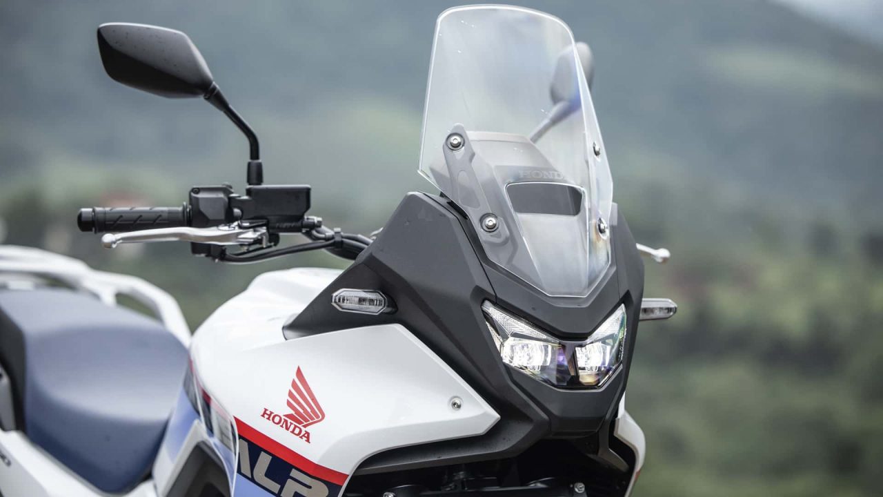 Honda XL 750 Transalp estreia no Brasil com 69,3 cv e preço a partir de R$ 65.545