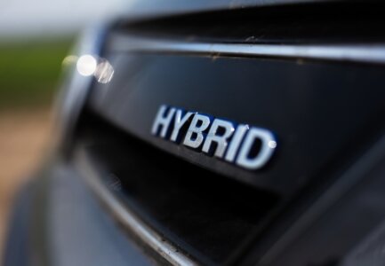 O que você precisa saber sobre carros híbridos e seus benefícios