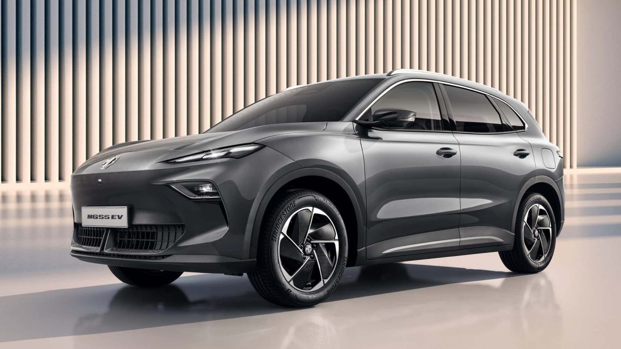MG Motor estreia no Brasil com trio de elétricos e alma britânica