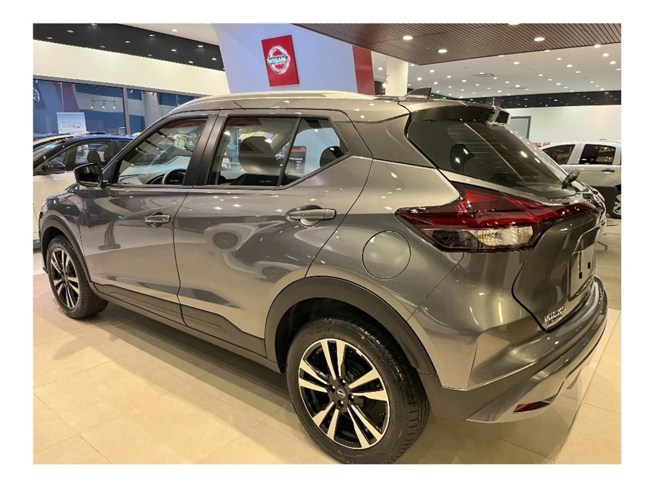 Nissan reduz em R$ 26 mil o preço do Kicks Play Active 2026 para PcD em novembro