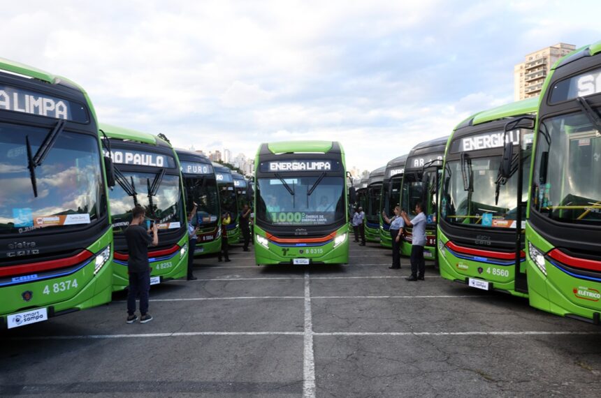 São Paulo chega à marca de mil ônibus elétricos nas ruas