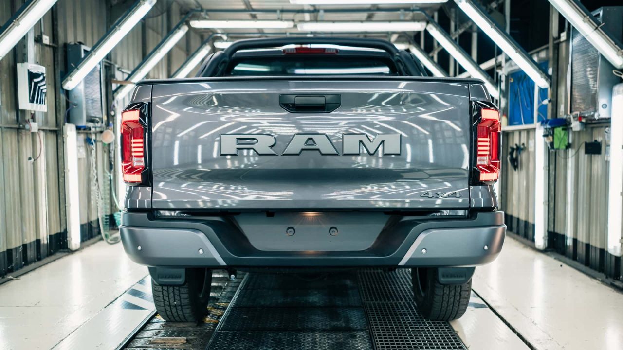 Ram confirma estreia da nova Dakota no Salão do Automóvel 2025
