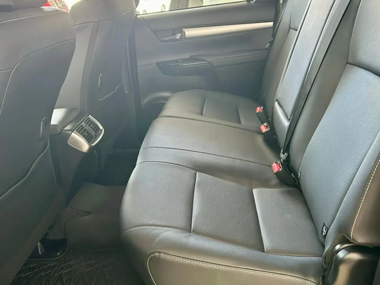 Toyota corta R$ 52.192 do preço do Toyota Hilux Power Pack MT para CNPJ em novembro