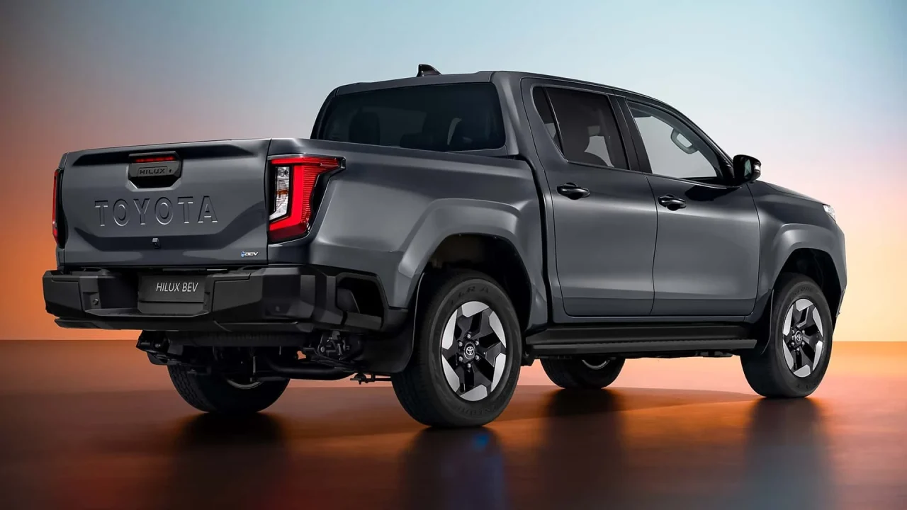 Nova geração de Toyota Hilux e SW4 chega ao Brasil em 2027