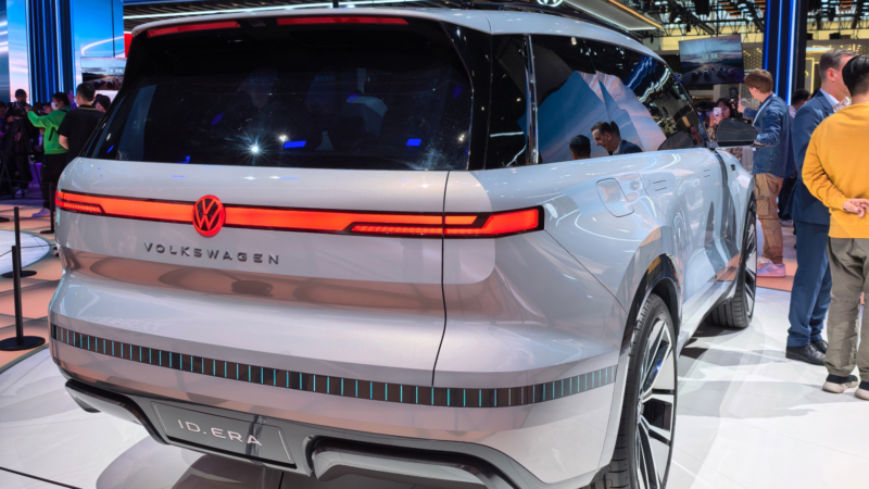 CEO da Volkswagen revela ID. Era EREV, crossover elétrico com estreia em 2026