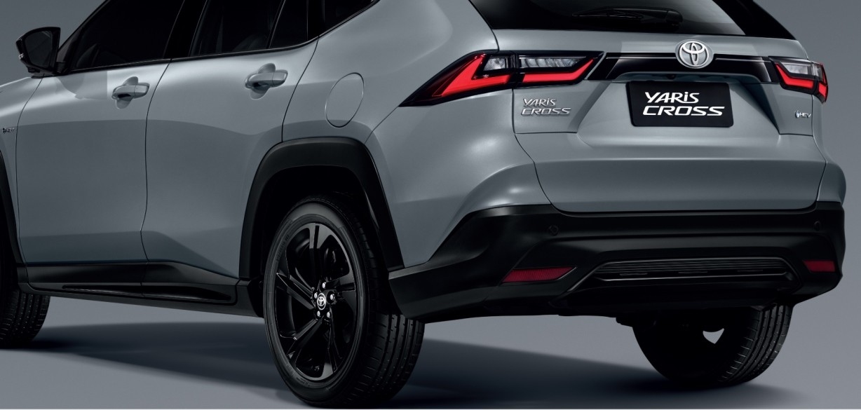 Nova versão do Toyota Yaris Cross aposta em visual agressivo e pacote completo