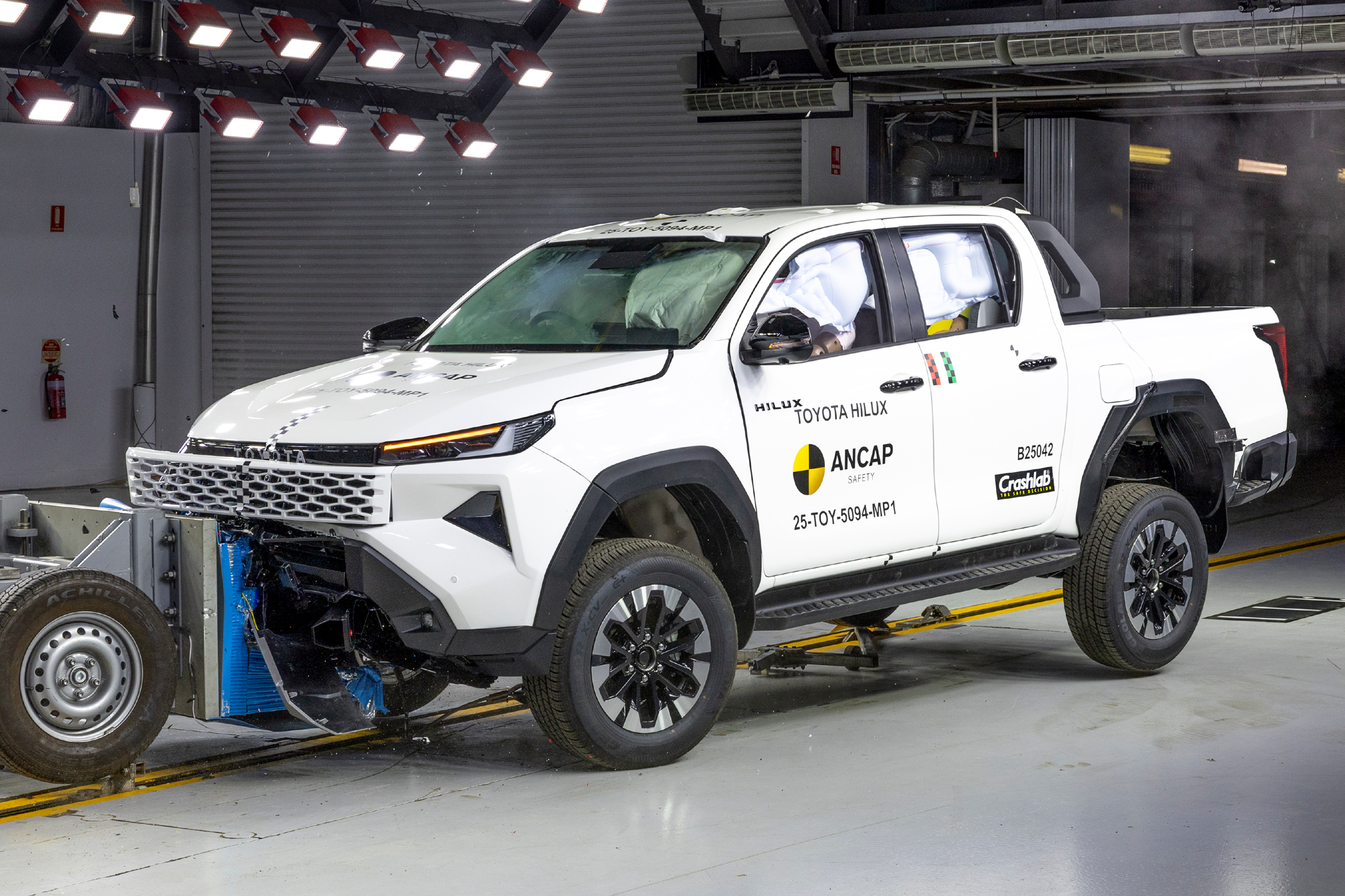 Nova Toyota Hilux conquista 5 estrelas em teste de segurança do ANCAP